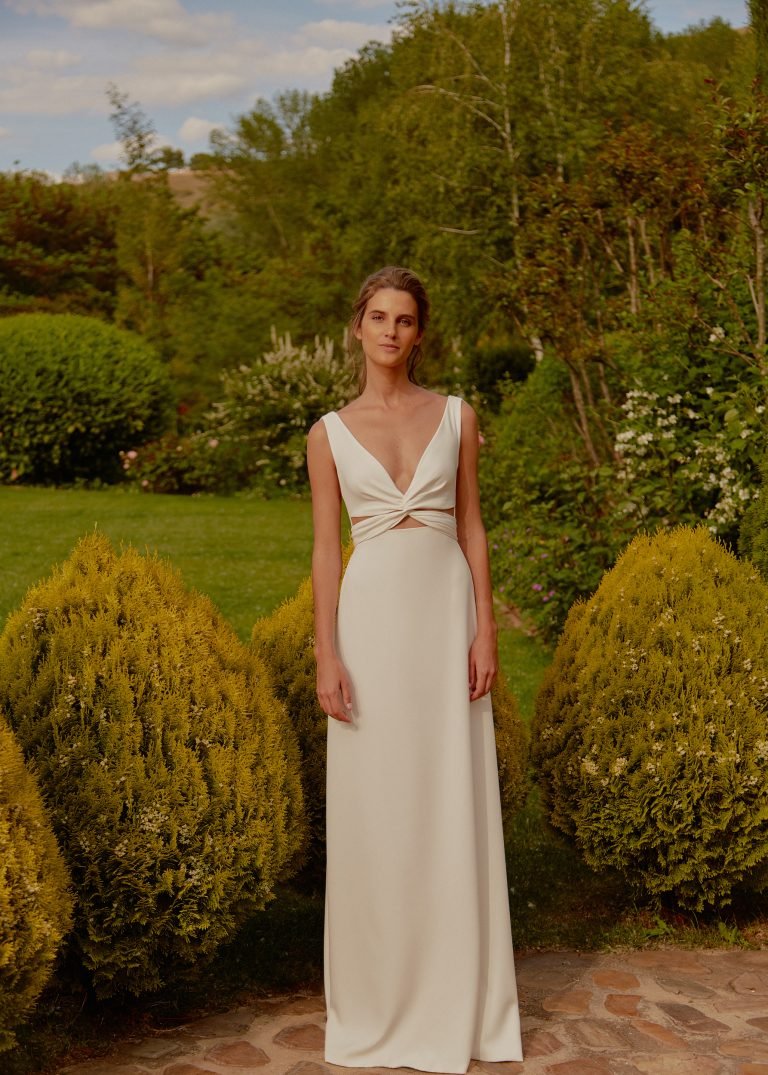 Aroa · vestido de novia vestido de novia escote en V