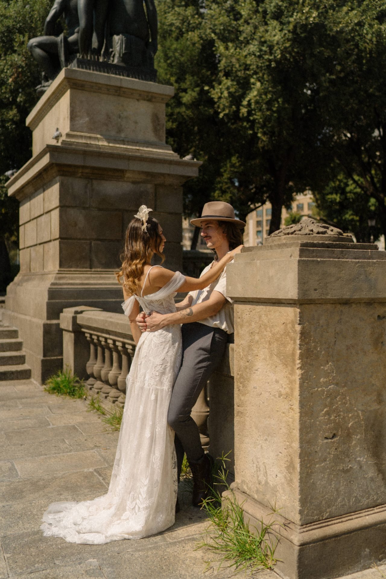 Vestidos de novia sencillos, vestidos de novia minimalistas, vestidos de novia bohemios, vestidos de novia románticos, vestidos de novia originales