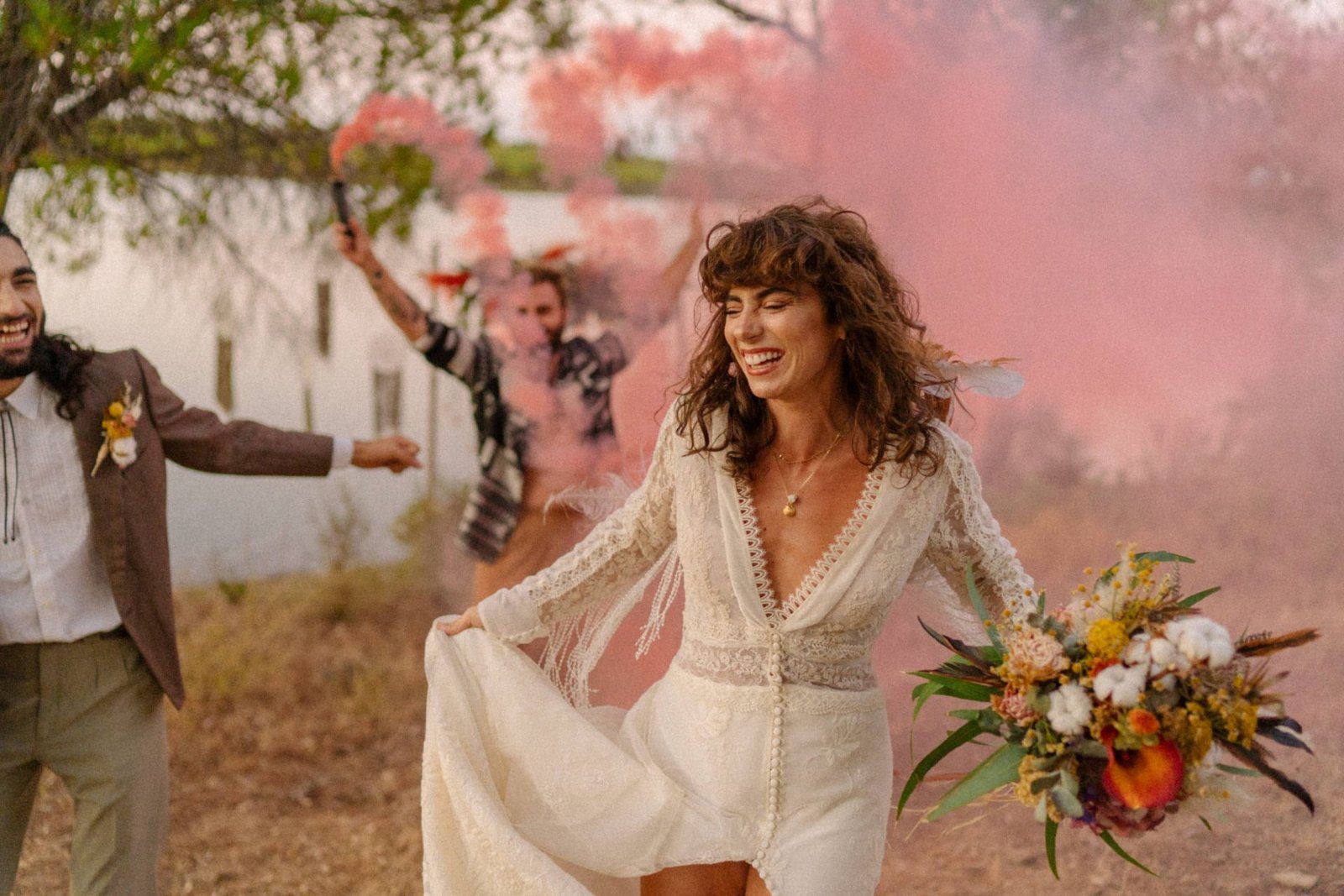 Vestidos de novia sencillos, vestidos de novia minimalistas, vestidos de novia bohemios, vestidos de novia románticos, vestidos de novia originales