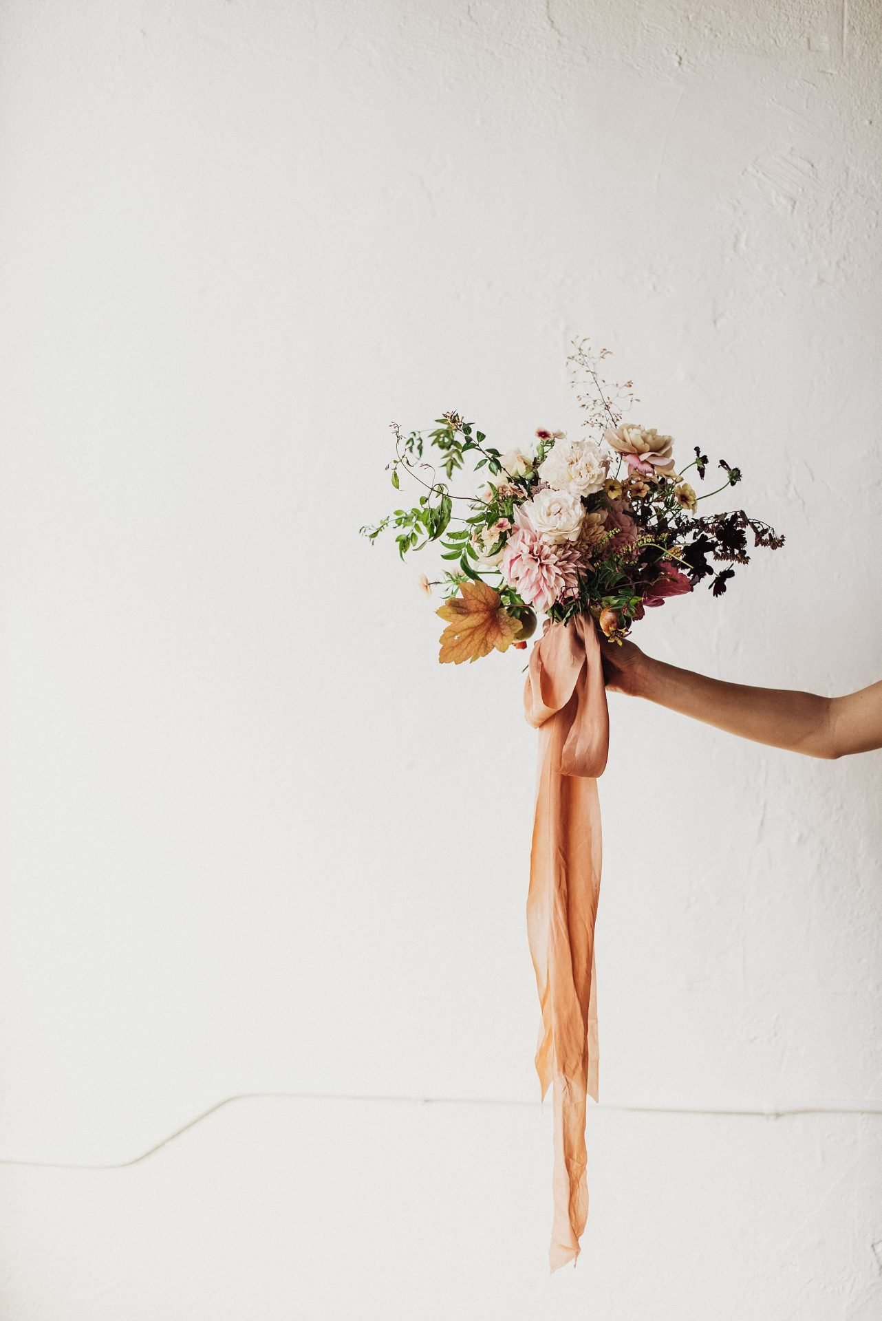 Vestidos de novia sencillos, vestidos de novia minimalistas, vestidos de novia bohemios, vestidos de novia románticos, vestidos de novia originales