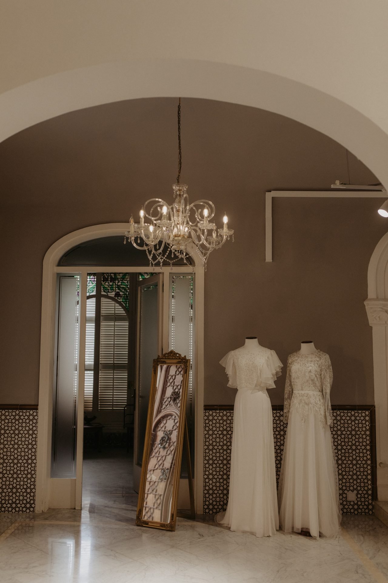 Vestidos de novia sencillos, vestidos de novia minimalistas, vestidos de novia bohemios, vestidos de novia románticos, vestidos de novia originales
