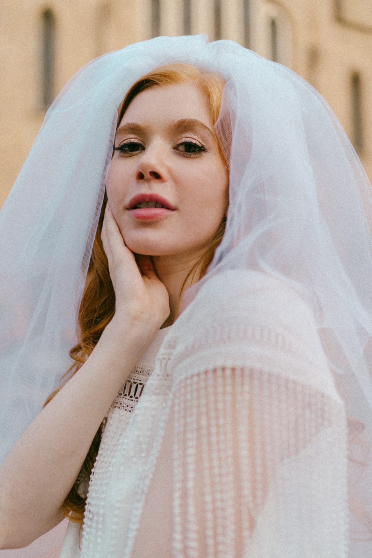 Vestidos de novia sencillos, vestidos de novia minimalistas, vestidos de novia bohemios, vestidos de novia románticos, vestidos de novia originales
