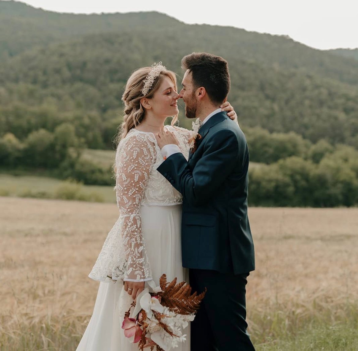 Vestidos de novia sencillos, vestidos de novia minimalistas, vestidos de novia bohemios, vestidos de novia románticos, vestidos de novia originales