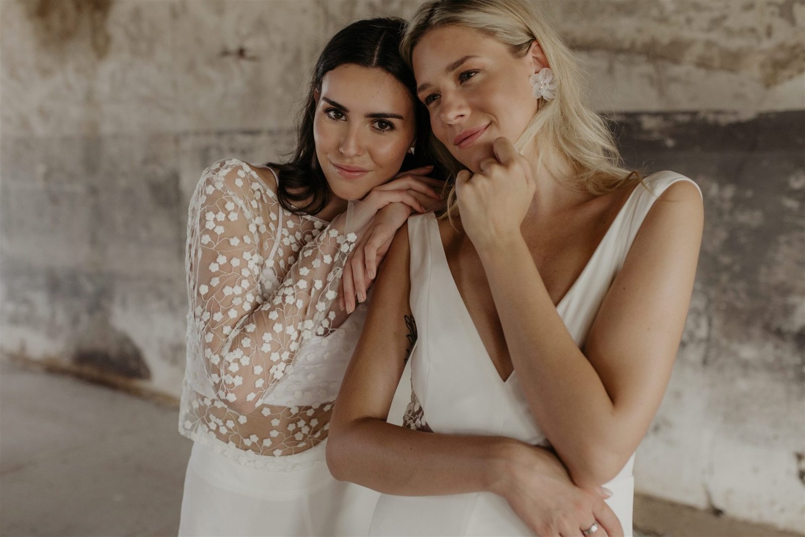 Vestidos de novia sencillos, vestidos de novia minimalistas, vestidos de novia bohemios, vestidos de novia románticos, vestidos de novia originales