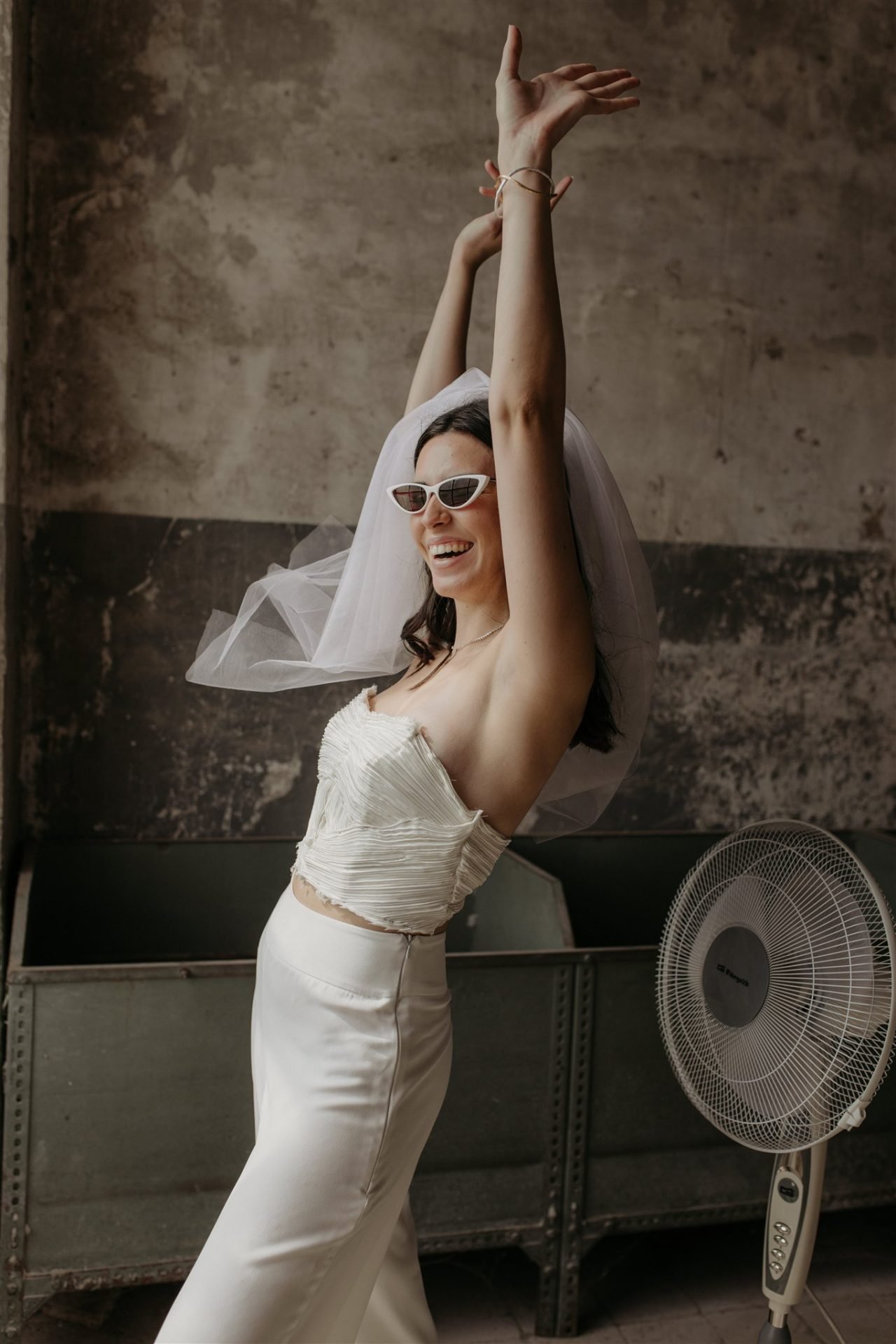 Vestidos de novia sencillos, vestidos de novia minimalistas, vestidos de novia bohemios, vestidos de novia románticos, vestidos de novia originales