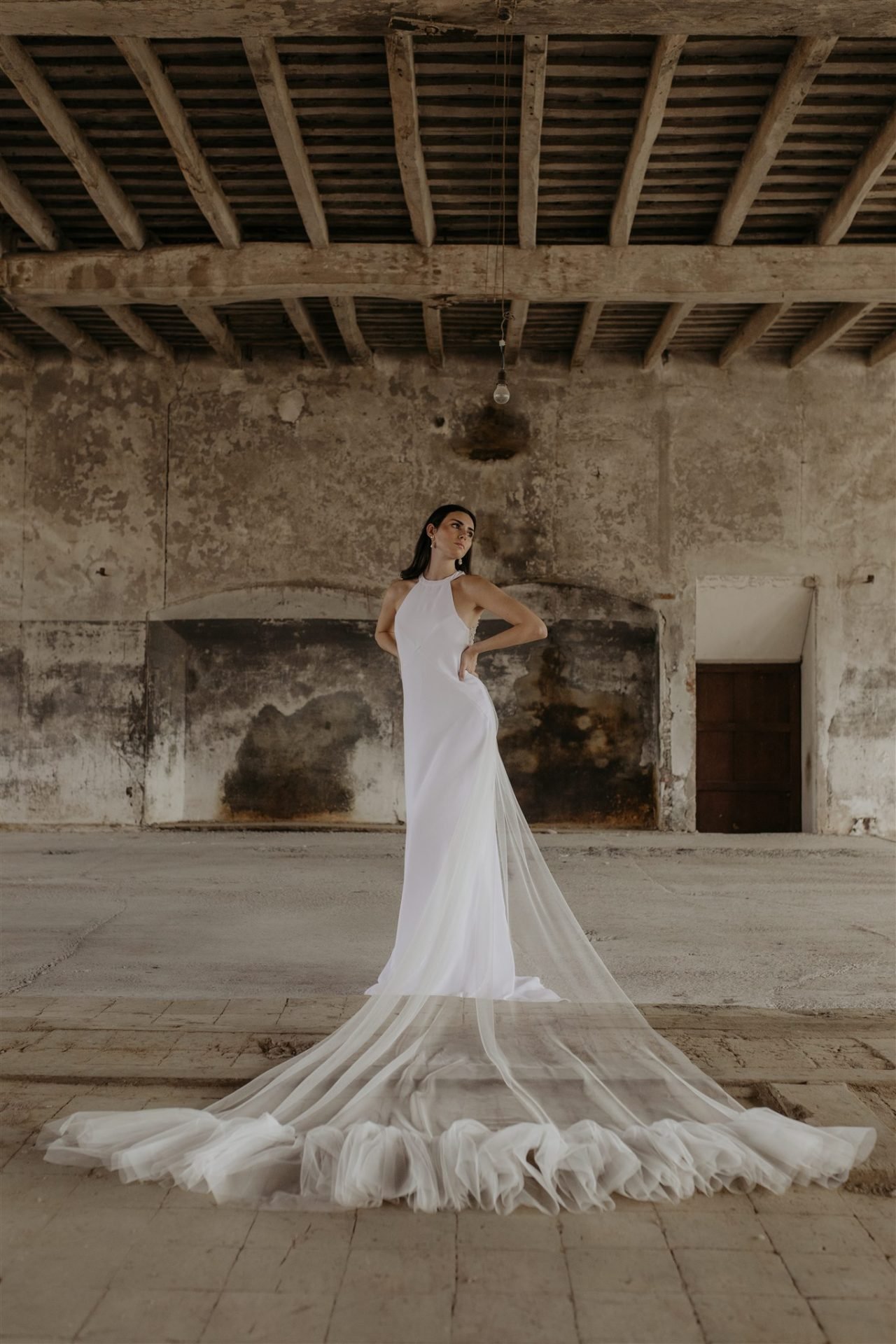 Vestidos de novia sencillos, vestidos de novia minimalistas, vestidos de novia bohemios, vestidos de novia románticos, vestidos de novia originales