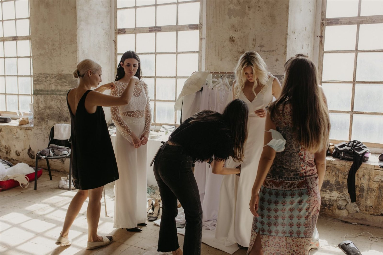 Vestidos de novia sencillos, vestidos de novia minimalistas, vestidos de novia bohemios, vestidos de novia románticos, vestidos de novia originales