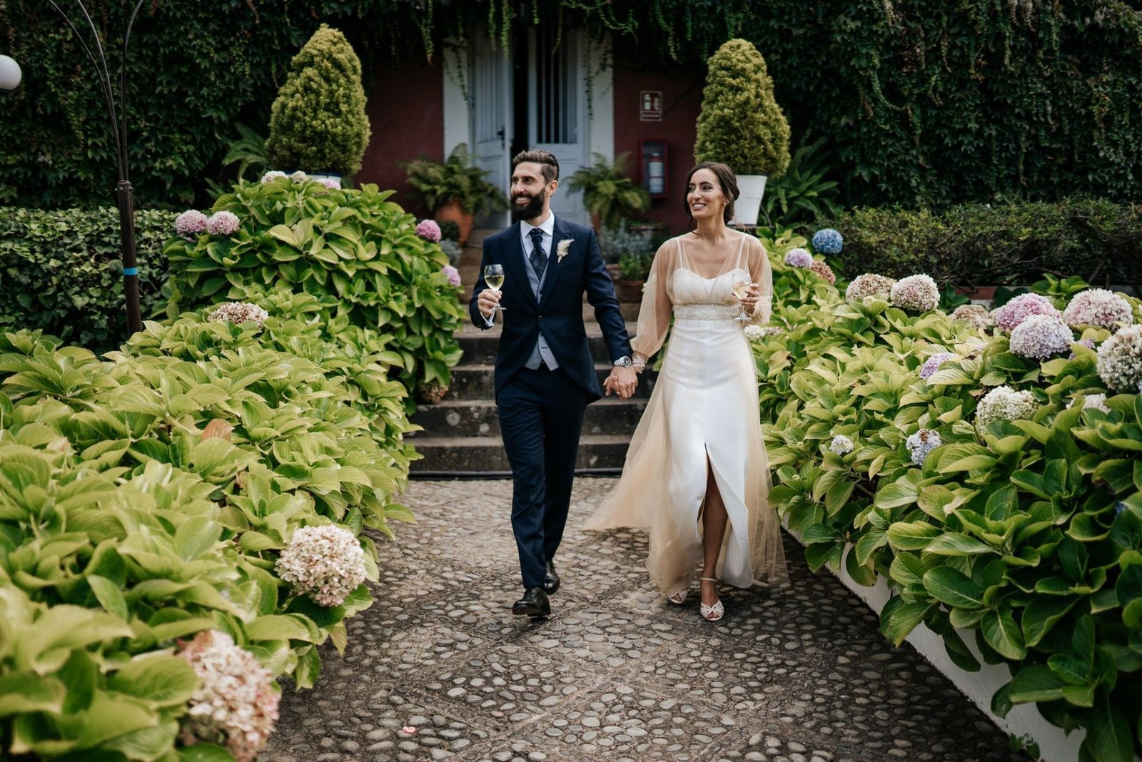 Vestidos de novia sencillos, vestidos de novia minimalistas, vestidos de novia bohemios, vestidos de novia románticos, vestidos de novia originales