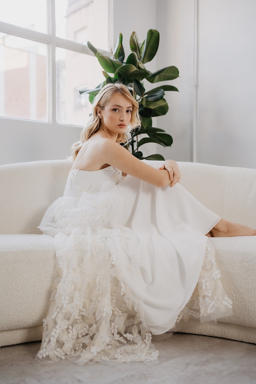 Vestidos de novia sencillos, vestidos de novia minimalistas, vestidos de novia bohemios, vestidos de novia románticos, vestidos de novia originales