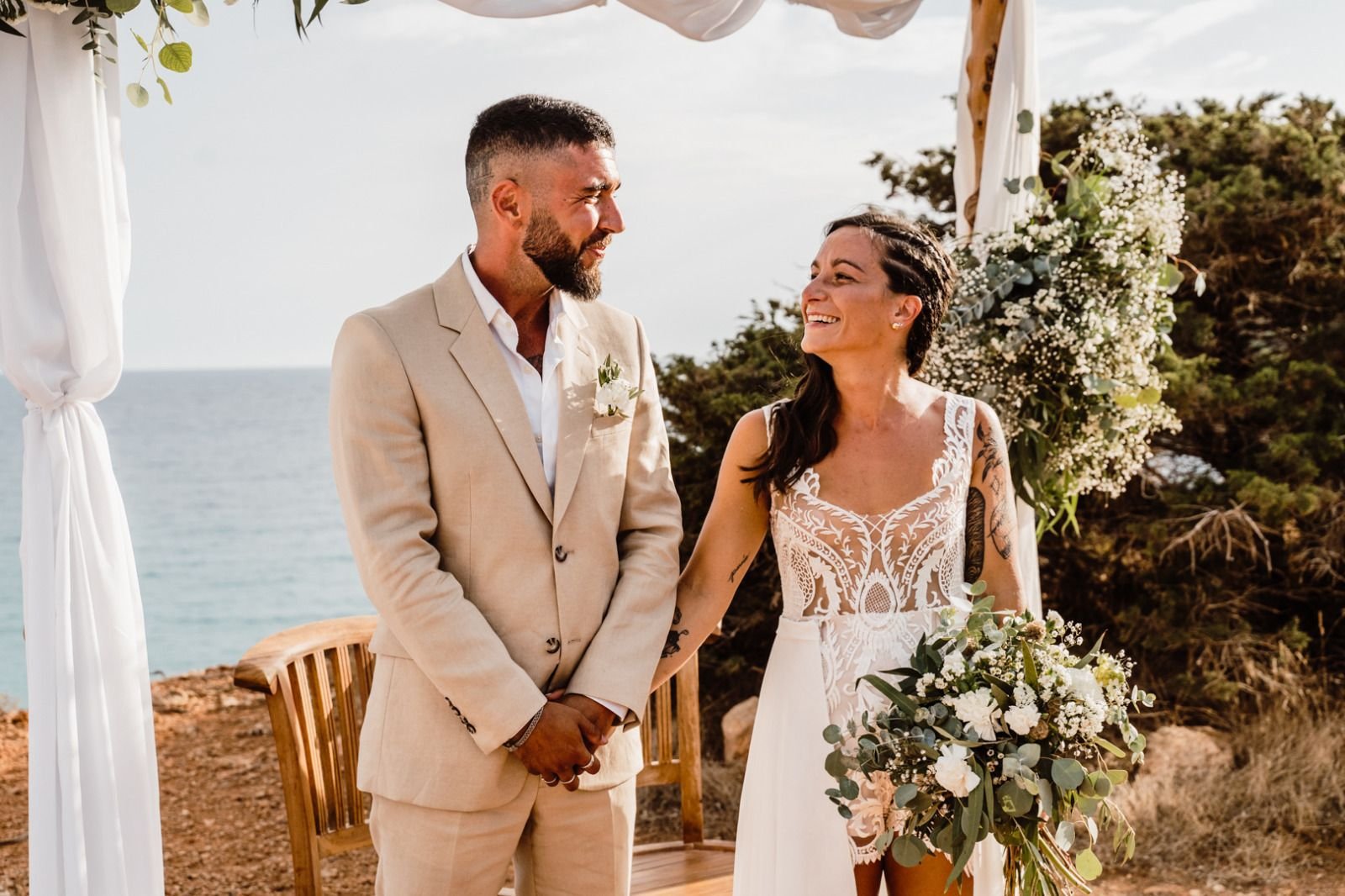 Vestidos de novia sencillos, vestidos de novia minimalistas, vestidos de novia bohemios, vestidos de novia románticos, vestidos de novia originales