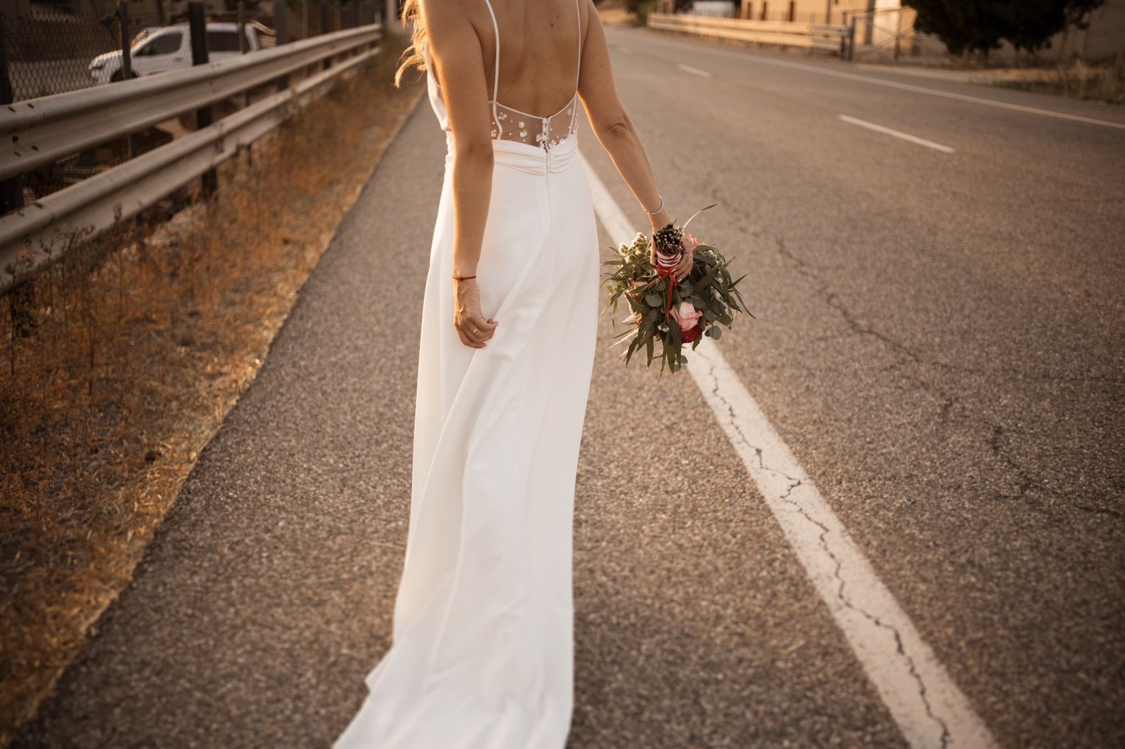 Vestidos de novia sencillos, vestidos de novia minimalistas, vestidos de novia bohemios, vestidos de novia románticos, vestidos de novia originales